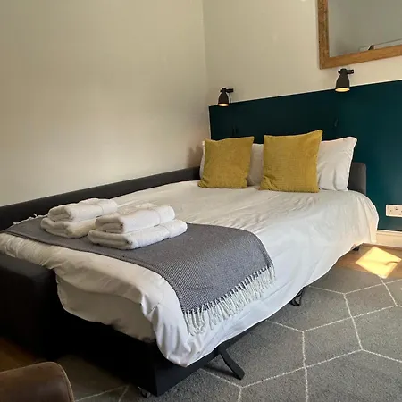 Sandbed House - Sleeps 4 To 6 * Бристоль